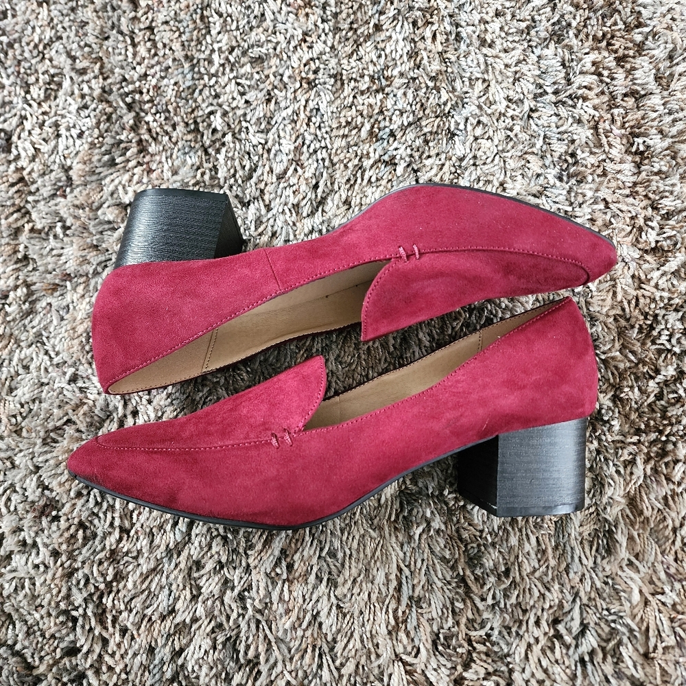 Chinese Laundry Burgundy Suede Heels. NEW.